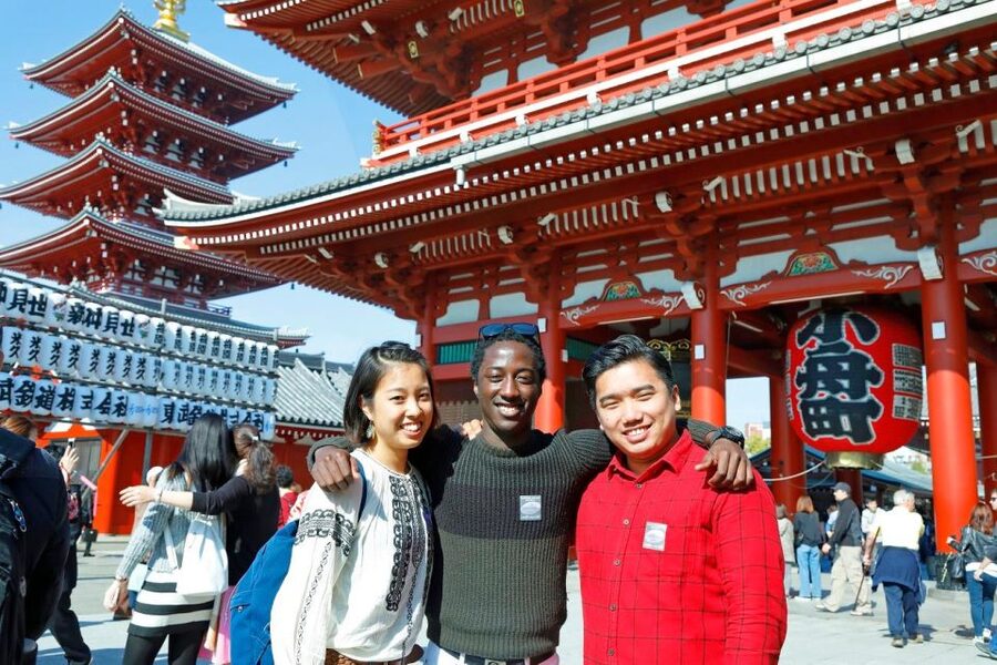Tokyo: A Half-Day Trip Bus Tour in the Morning - Sensō-ji, Nakamise, and the customs of Asakusa
