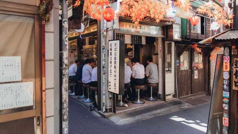 Tokyo After 5: Local Eats, Drinks & Culture Walk - The small-group advantage, and its limits