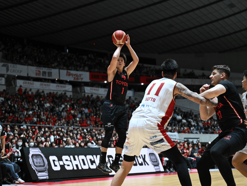 Tokyo: Alvark Tokyo Basketball Game Ticket - The crowd and matchday entertainment