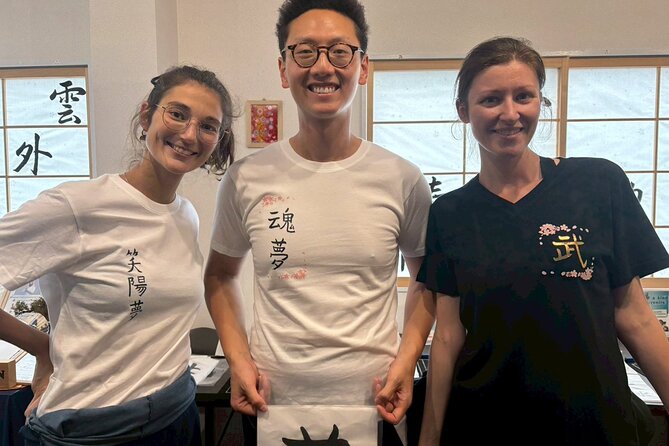 Tokyo Asakusa：Calligraphy & Make T-shirt Activity - Starting With Japanese Characters and Calligraphy Culture