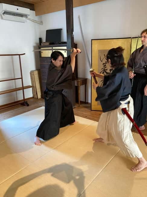 Tokyo Asakusa : Samurai School, Become a Samurai Warrior - Learning the bow and the sword draw