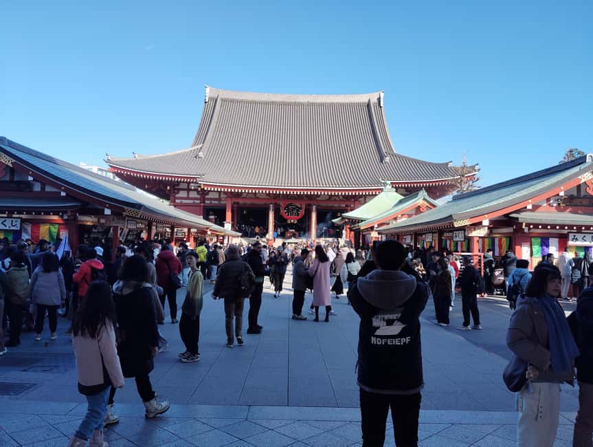 Tokyo: Asakusa & Senso-ji Temple 1.5-Hour Guided Tour - The guide makes the short format work