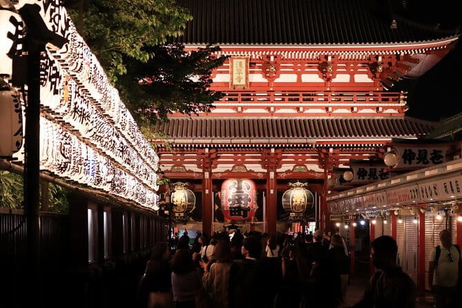 Tokyo Asakusa Sensoji Temple Night Walking Tour - Why Asakusa works so well after sunset