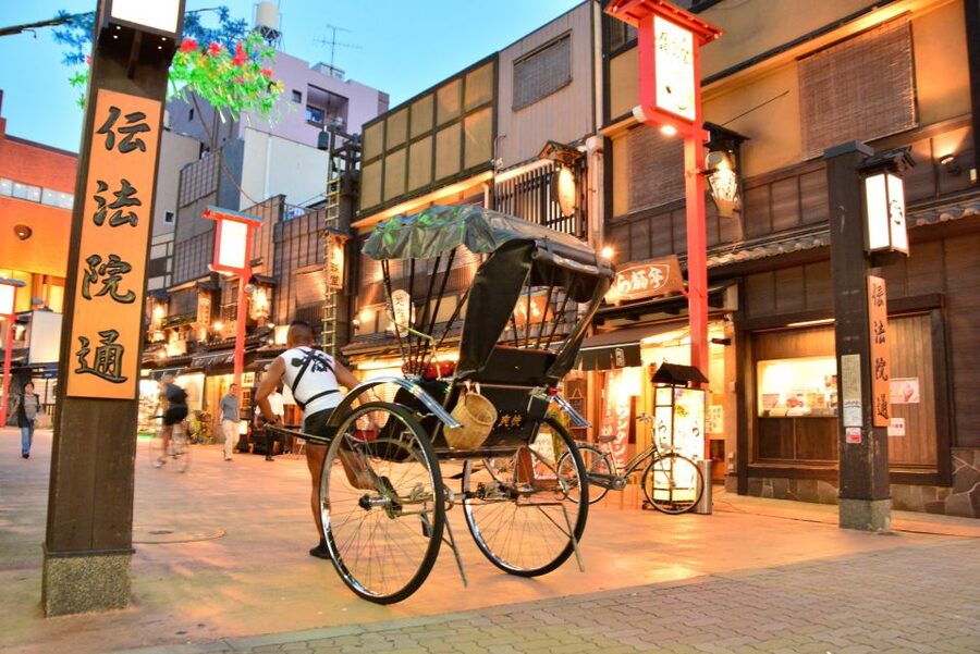 Tokyo: Asakusa Sightseeing Tour by Rickshaw - Tanuki-doori, Rokku, and old entertainment Tokyo