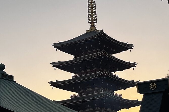 Tokyo: Asakusa Walking Tour -Sumida River to Senso-ji Temple - The main hall and the temple’s rituals