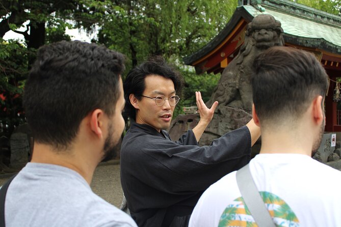 Tokyo: Asakusa Walking Tour with Japanese Comedian - Hozomon and the main hall of Senso-ji