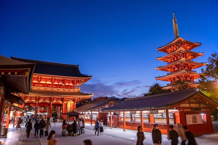 Tokyo: Asakusa Walking Tour with Sensoji Temple Visit - Sensōji, the heart of the two-hour tour