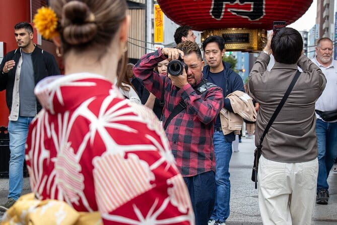 Tokyo Authentic Kimono Rental in Asakusa with Photography Option - The Asakusa walk after dressing