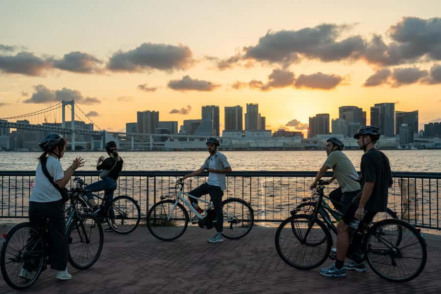 Tokyo Bay Area: Sunset Night View 3h E-bike Guided Bike Tour - Sunset over Tokyo Bay