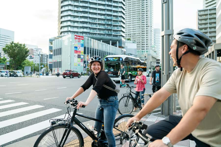 Tokyo Bay Area: Sunset Night View 3h E-bike Guided Bike Tour - What the guides add