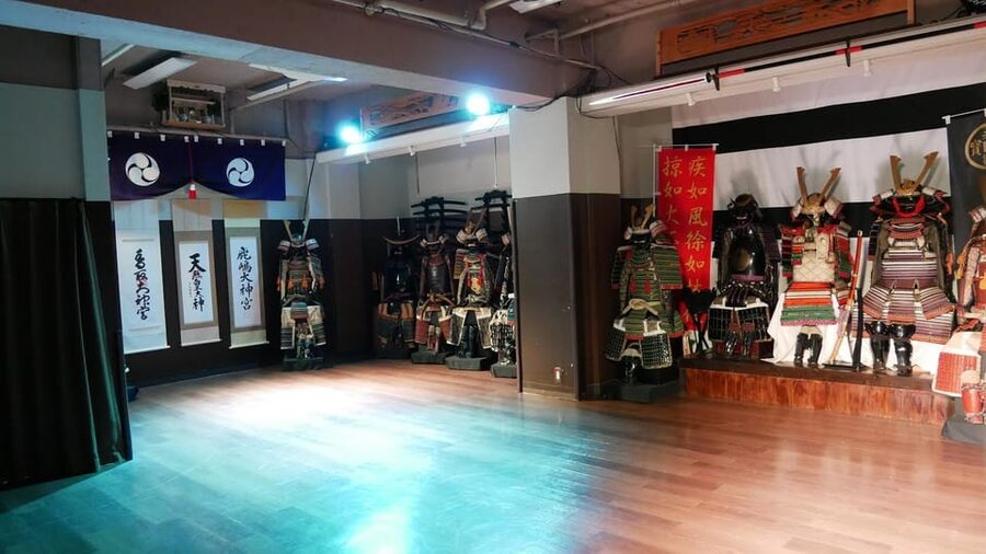 Tokyo: Best Samurai Experience - Learning the sword from the handle to the return