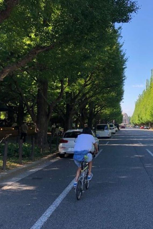Tokyo Bike Tour: Shibuya, Harajuku & Hidden Gems - Shibuya Crossing without losing the local feel
