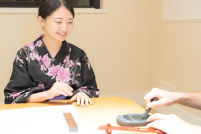 Tokyo: Calligraphy Experience at Japanese Room in Shibuya