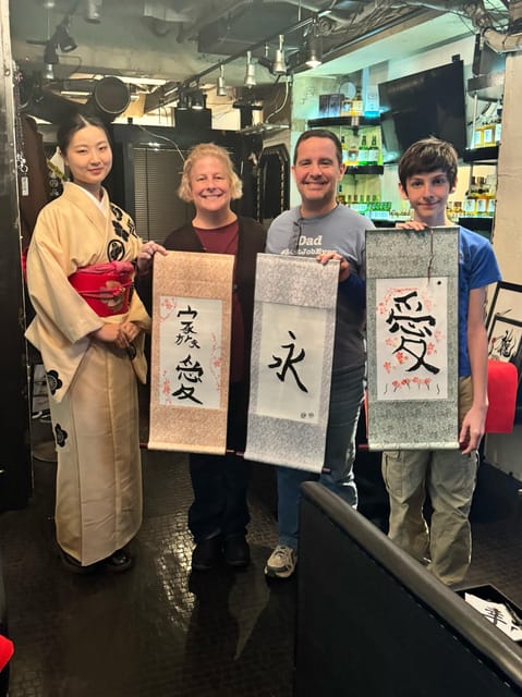 Tokyo: Calligraphy on Kanji Fan & Scroll with Drink - Why this Roppongi calligraphy class feels different