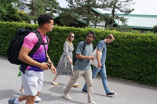 Tokyo Castle, Imperial Palace, Shogun & Garden Walking Tour - Key points at a glance