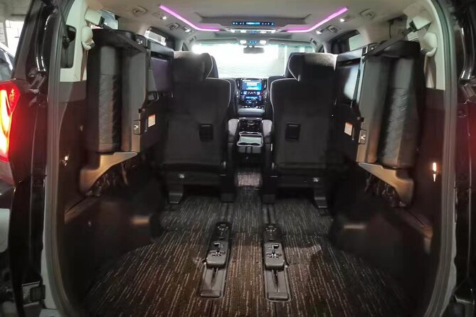 Tokyo center Private Transfer to Narita Airport(NRT) 5-9pax - A direct ride from central Tokyo to Narita