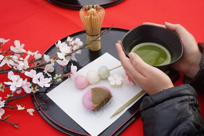 Tokyo Cherry Blossom Matcha Experience in Yoyogi Park (Shibuya) - Key points to know before booking
