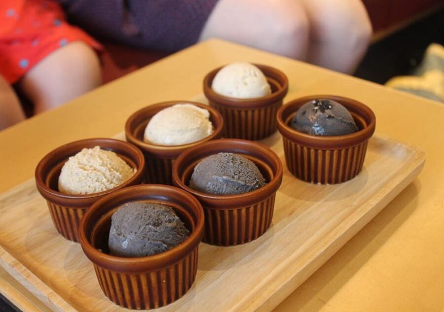 Tokyo: Crazy Cute & Kawaii Harajuku Food Tour - Kawaii sweets and the Harajuku food tradition