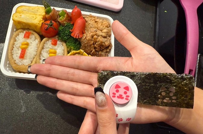 Tokyo : Cute Character Bento making work shop in Shinjuku - Turning lunch into an edible character