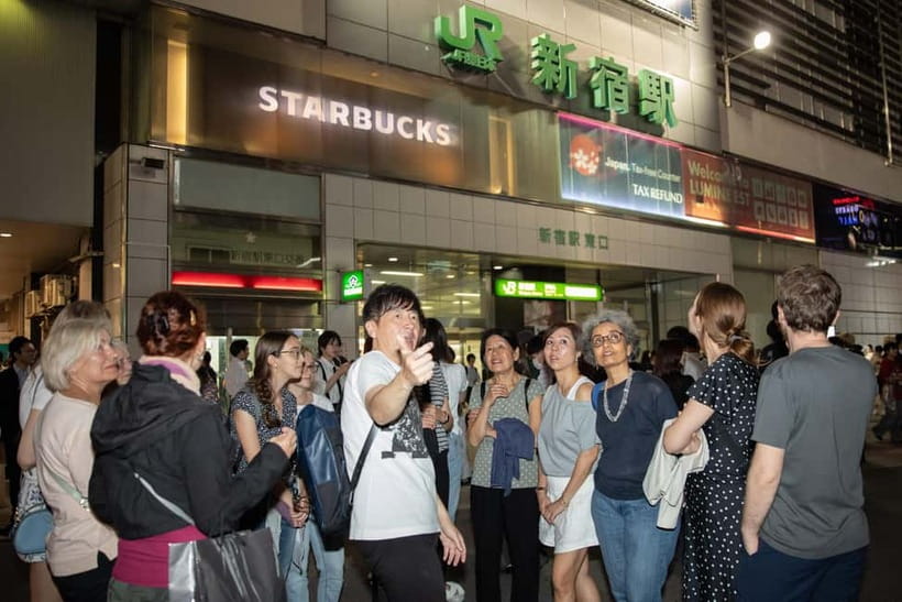 Tokyo: Dark Side of Tokyo Shinjuku Red Light Walking Tour - Why Shinjuku works so well after dark
