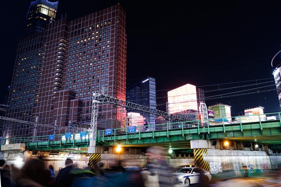 Tokyo: Dark Side of Tokyo Shinjuku Red Light Walking Tour - Hanazono Shrine, a quiet pause in the city