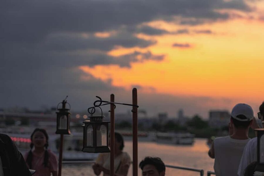 Tokyo Dinner Cruise & Tradition Show & Drinks & Tokyo Tower - Who will enjoy this cruise most