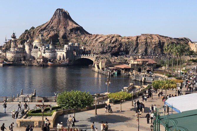 Tokyo DisneySea: 1-Day Ticket & Private Transfer - Getting Through the Entrance with a QR Ticket