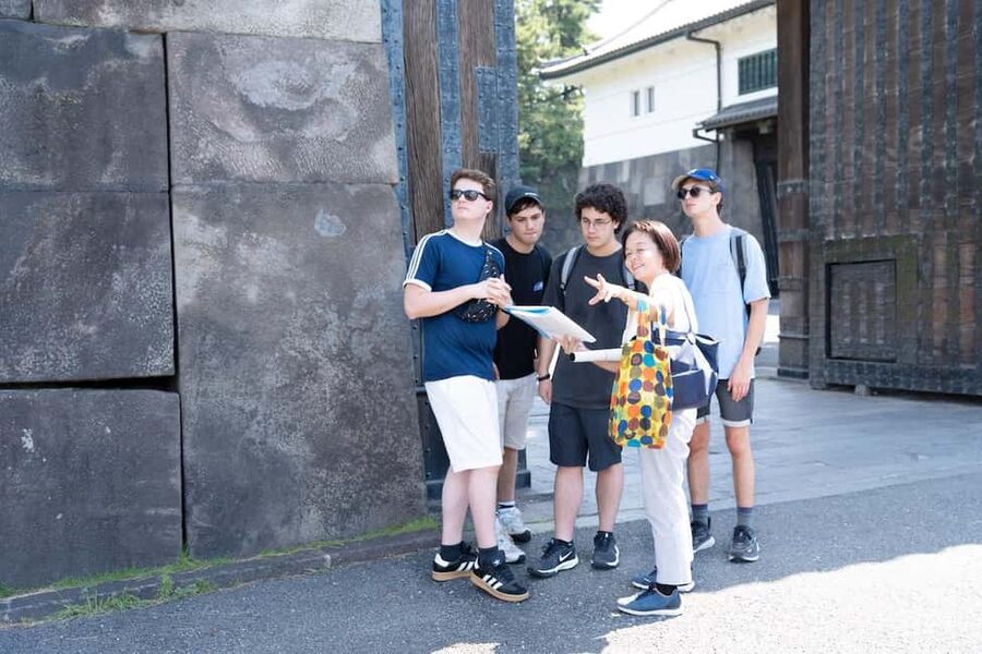 Tokyo: Edo Castle and Imperial Palace Guided Walking Tour - The main-hall site and the political heart of Edo
