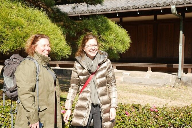 Tokyo: Edo Castle & East Garden of the Imperial Palace Tour - What the $42 price really buys you