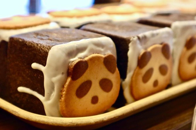 Tokyo: Food Tour in Ueno with 10+ Tastings of Japanese Classics - Ueno Park: A Breather Between Bites