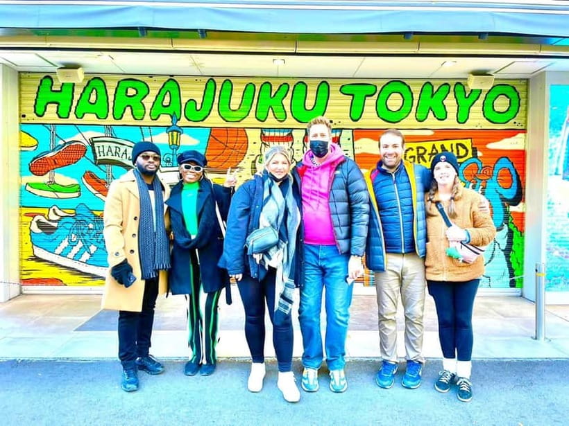 Tokyo: Full Course Tour: Explore 15 Must-Sees & Hidden Gems - Akihabara and Ueno Park: pop culture and art