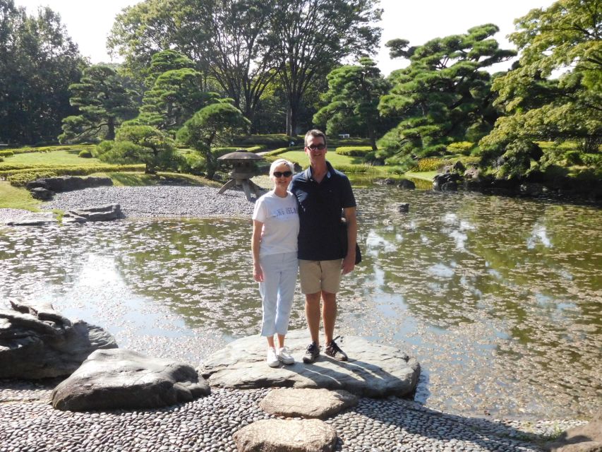 Tokyo: Full-Day Japanese Garden Private Guided Tour - What the guides add to the day