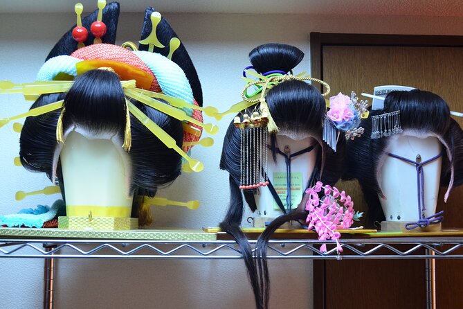 Tokyo Geisha or Oiran Dress-Up Experience and Professional Photos - The makeup takes patience