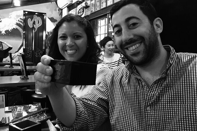 Tokyo Ginza Authentic Food Tour (Izakaya Hopping by local guide)