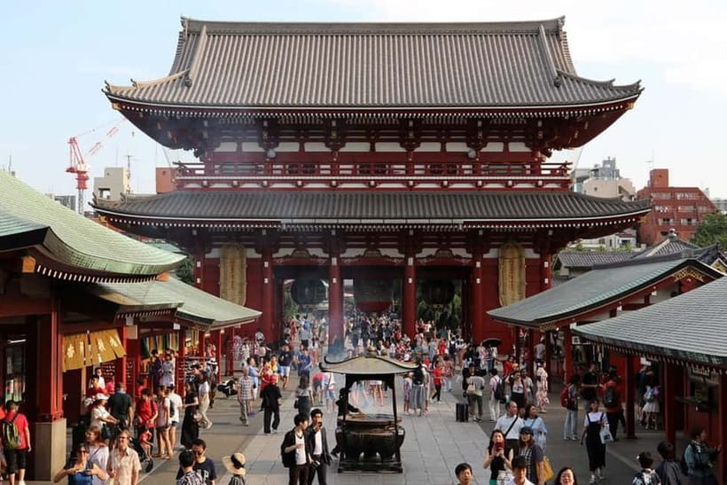 Tokyo: Guided Exploration with a Private Driver - The Imperial Palace provides a central Tokyo pause