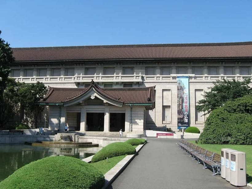 Tokyo: Guided Exploration with a Private Driver - Tsukiji Outer Market is the natural lunch stop