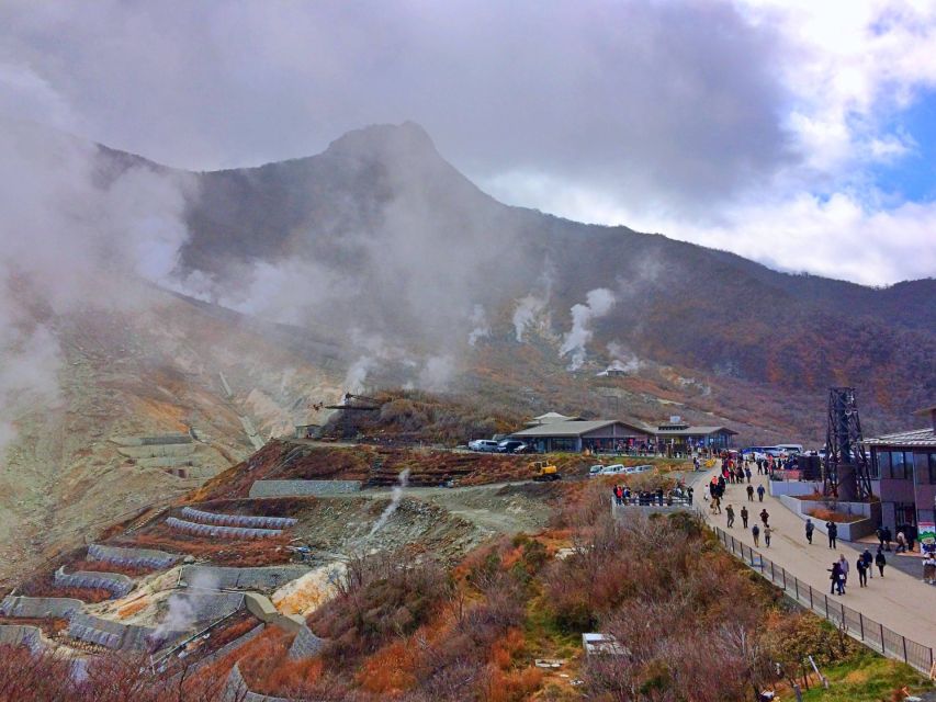 tokyo:Hakone Owakudani & Gotemba Premium Outlet 1d Tour - Gotemba Premium Outlets and the 2.5-hour pause