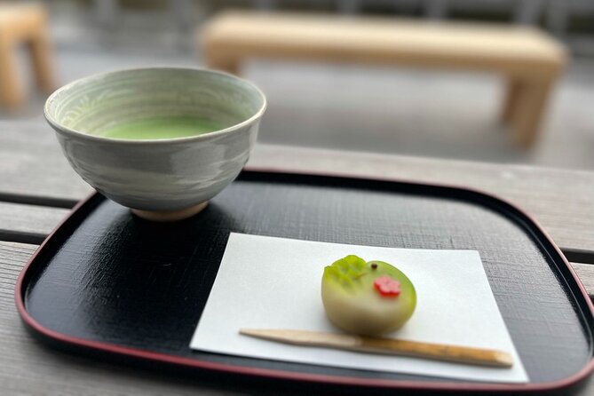 Tokyo: Hama-rikyu Gardens tour with Japanese Tea & Sweets - Matcha and Japanese Sweets in the Tea Room