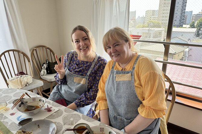 Tokyo Haneda: Bento & Ramen Gyoza Cooking Class in a Local home - A useful stop near Haneda Airport