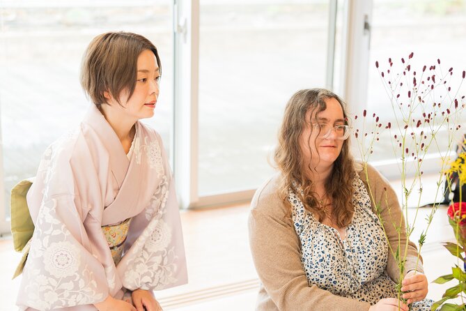 Tokyo Ikebana Wellness Art Experience near Shinjuku - The take-home arrangement is a useful extra