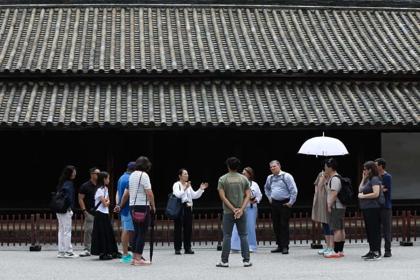 Tokyo: Imperial Palace East Gardens Walking Tour - Key points to know before you go