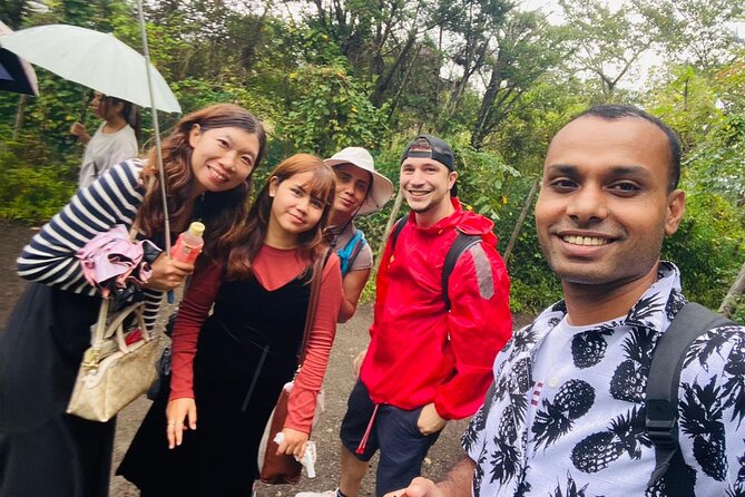 Tokyo: Instagram-Worthy Mt Fuji & Lake Kawaguchiko Day Trip - The Lawson Kawaguchiko photo stop