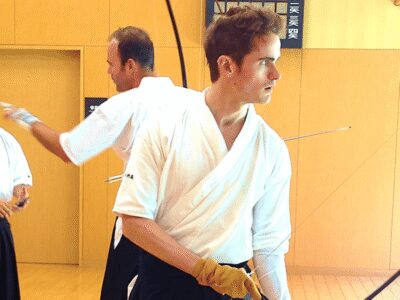 Tokyo: Japanese Archery (Kyudo) Experience - Entering an official Tokyo Kyudo hall