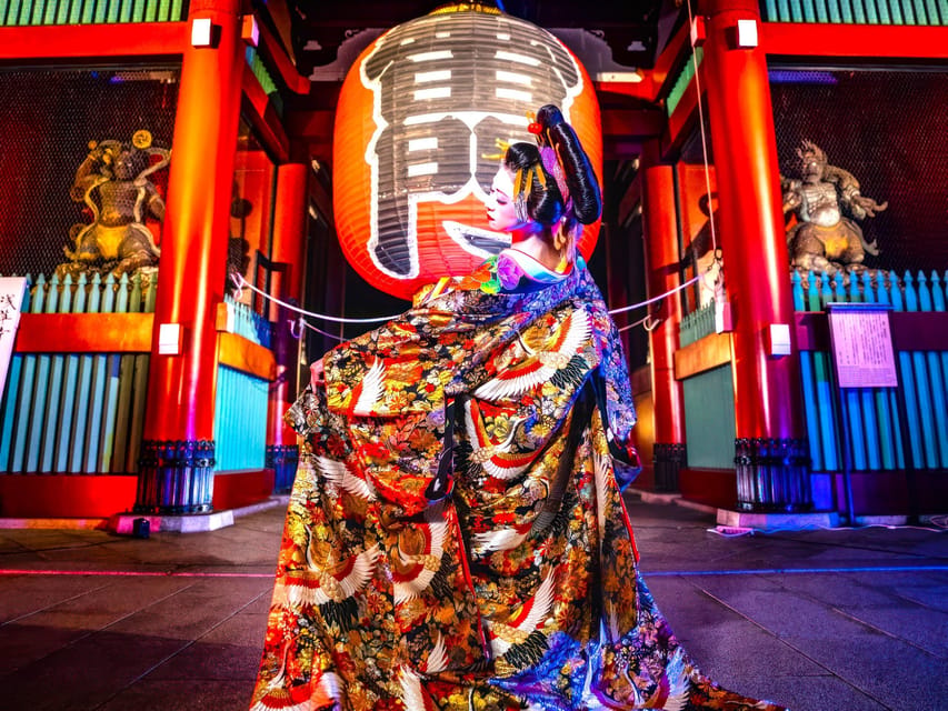 Tokyo: Japanese Dance Cabaret Theater Asakusa-Kaguwa Ticket - Costumes, music, and visual effects