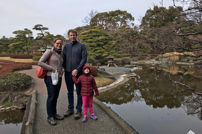 Tokyo Japanese Garden Lover's Private Tour with Government-Licensed Guide - Kiyosumi Teien and the art of the stone