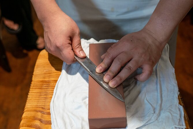 Tokyo: Japanese Knife Skills and Sashimi & Tempura Cooking Class - Key points at a glance