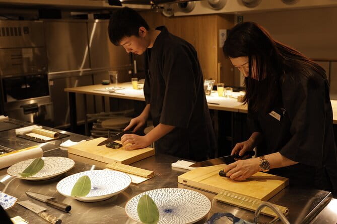 Tokyo: Kappodo sushi Live Workshop - What the sushi history lesson adds