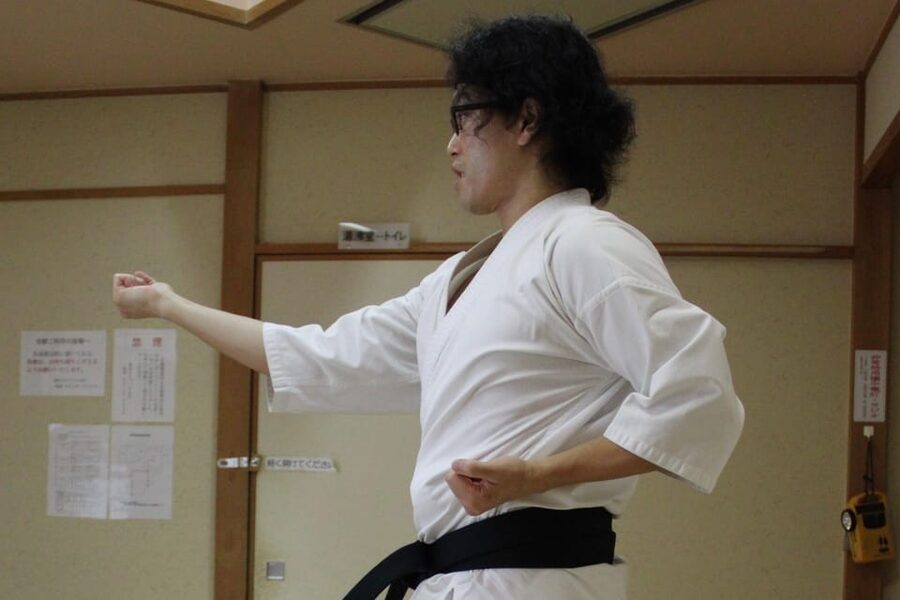 Tokyo: Karate Experience with Former All-Japan Champion - One hour or 90 minutes?
