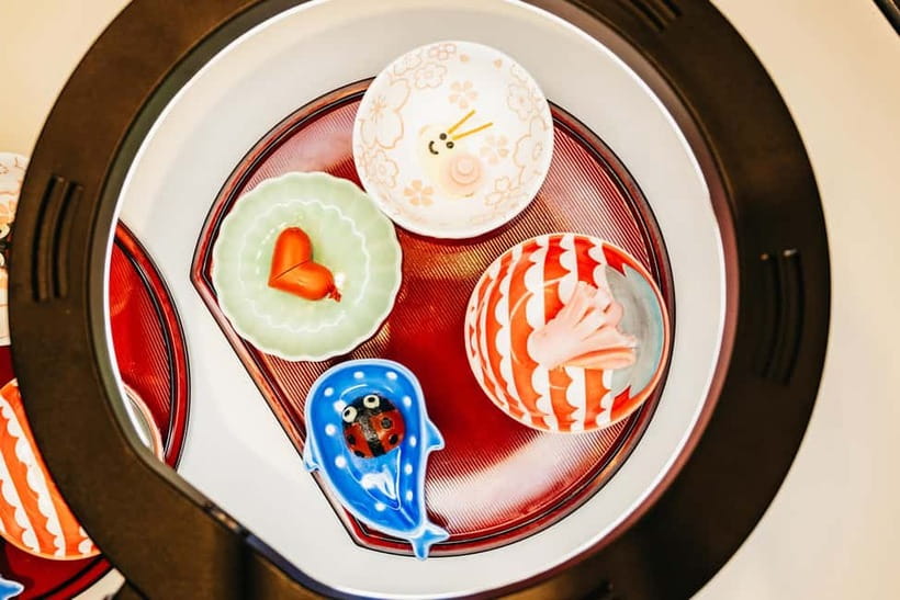 Tokyo: Kawaii Bento Cooking Class – Cute Character Lunchbox - Kenji and the English instruction