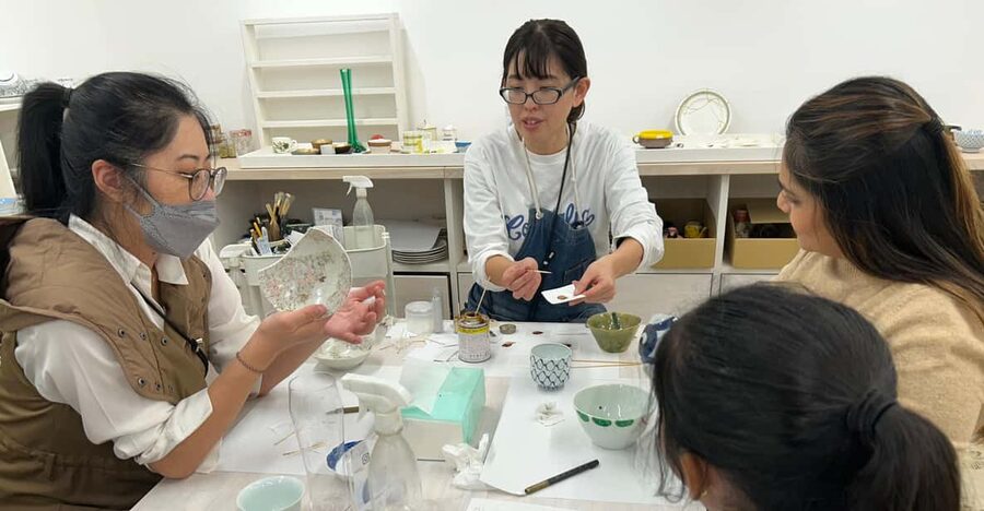 Tokyo: Kintsugi Workshop to Learn the Art of Golden Joinery - What the strong teaching adds